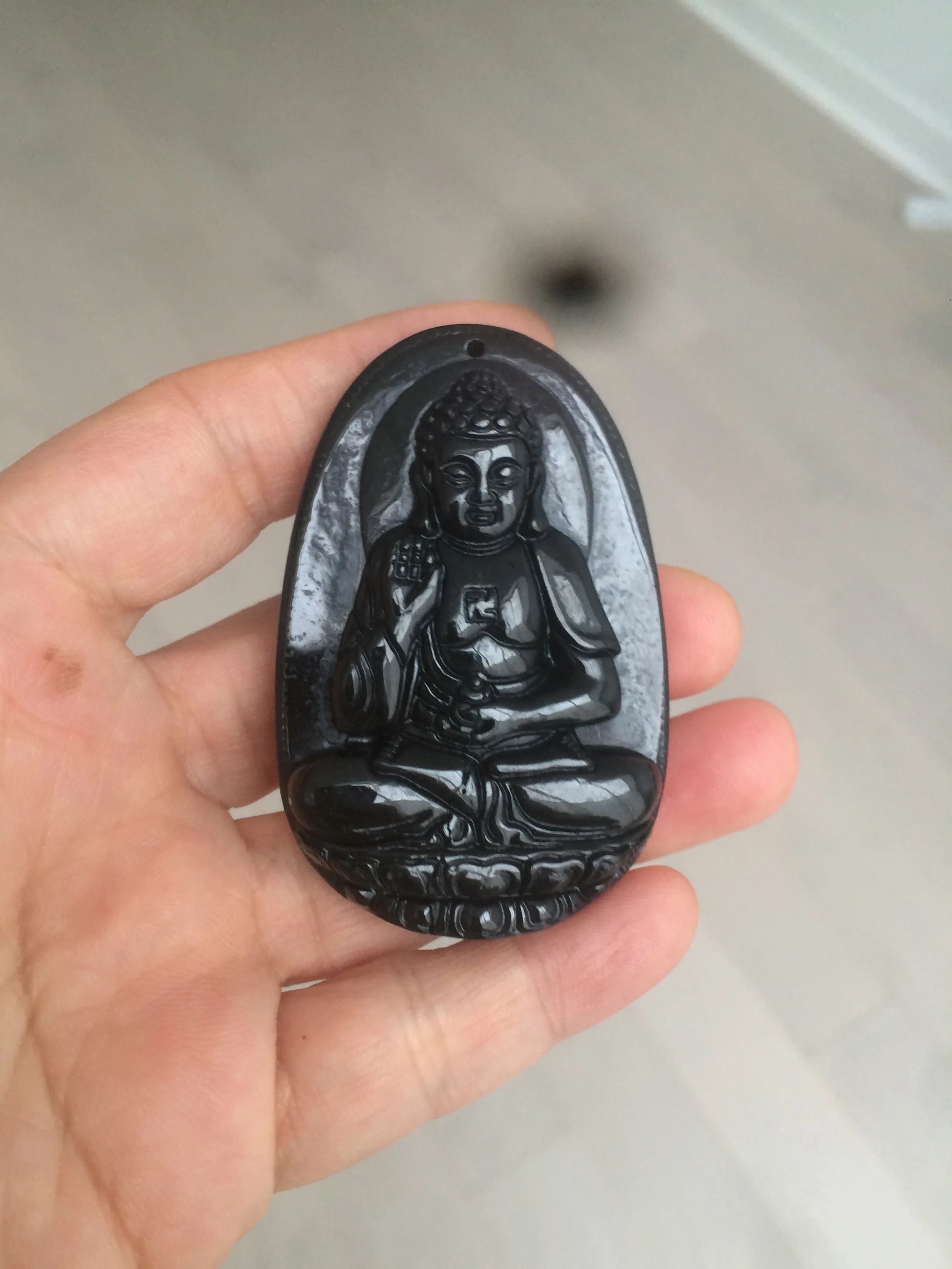 100% Natural type A black jadeite jade(墨翠， mocui) Guanyin pendant BG31-3