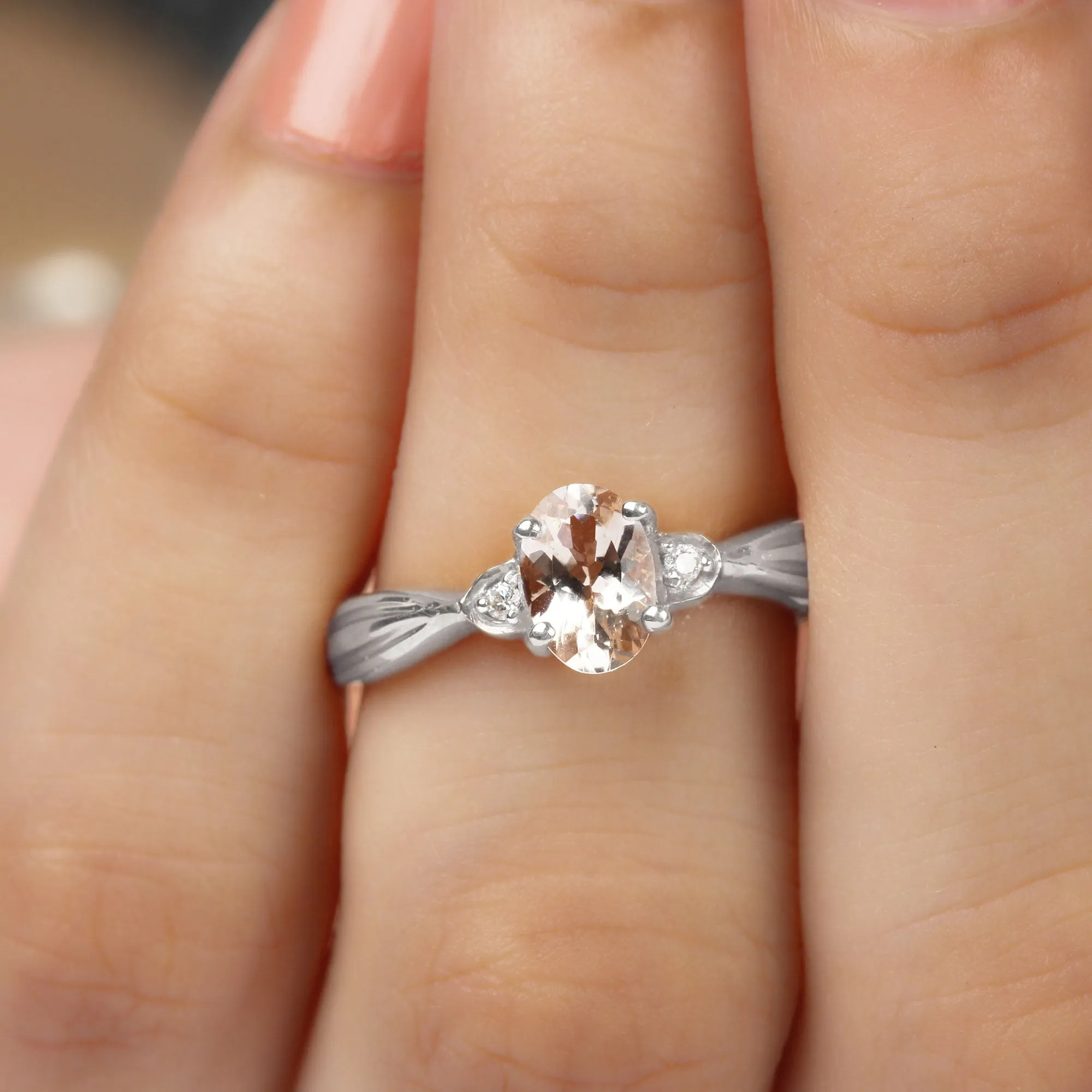 3/4 CT Oval Cut Morganite Solitaire Ring with Diamond