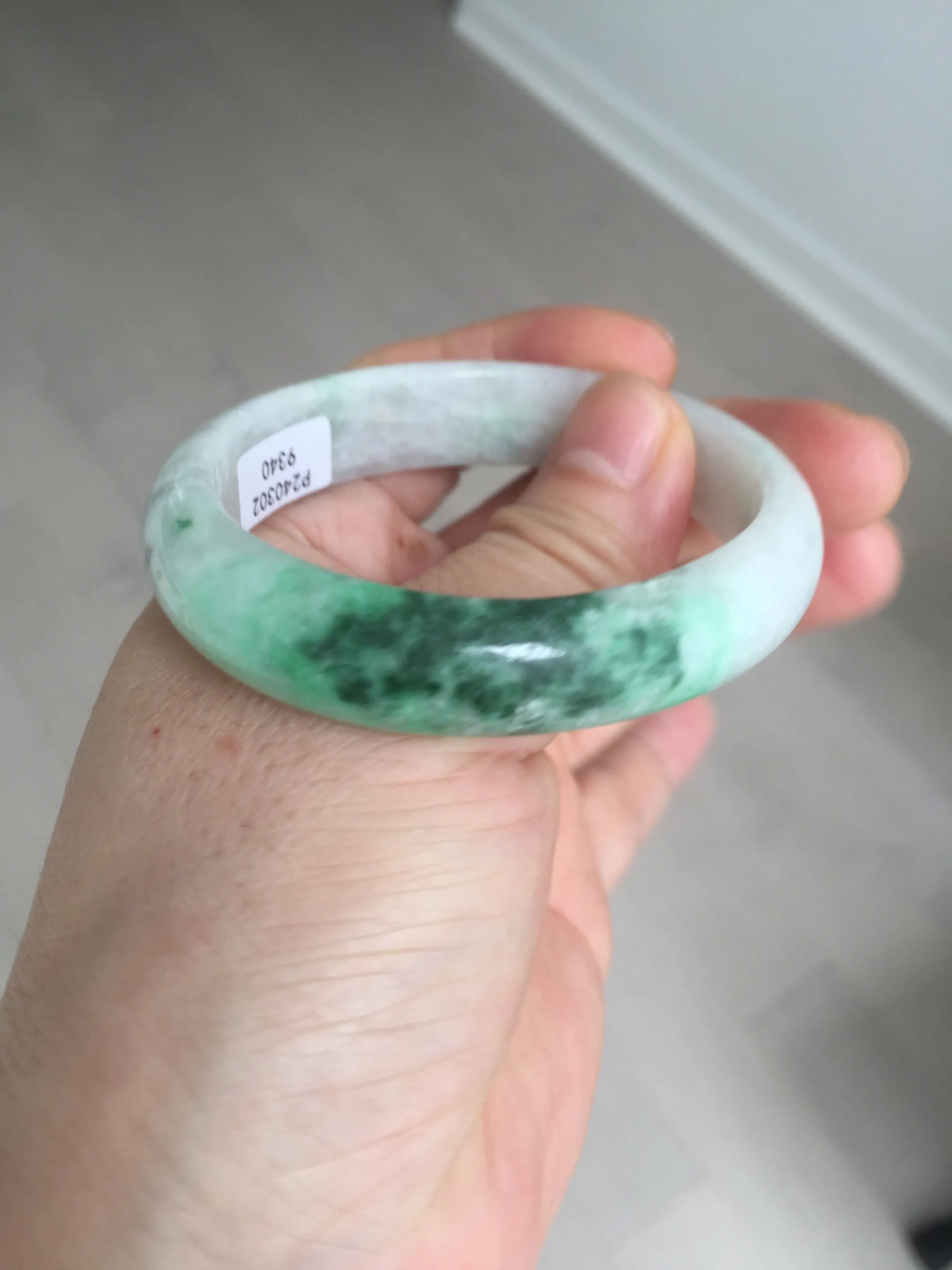 47mm certified 100% natural Type A sunny green white oval jadeite jade bangle BP49-9340