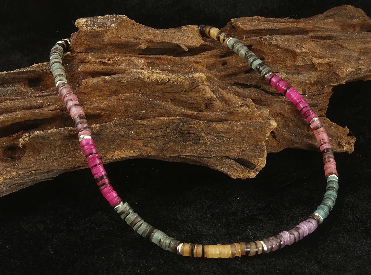 Colorful Shell Beaded Choker Necklace