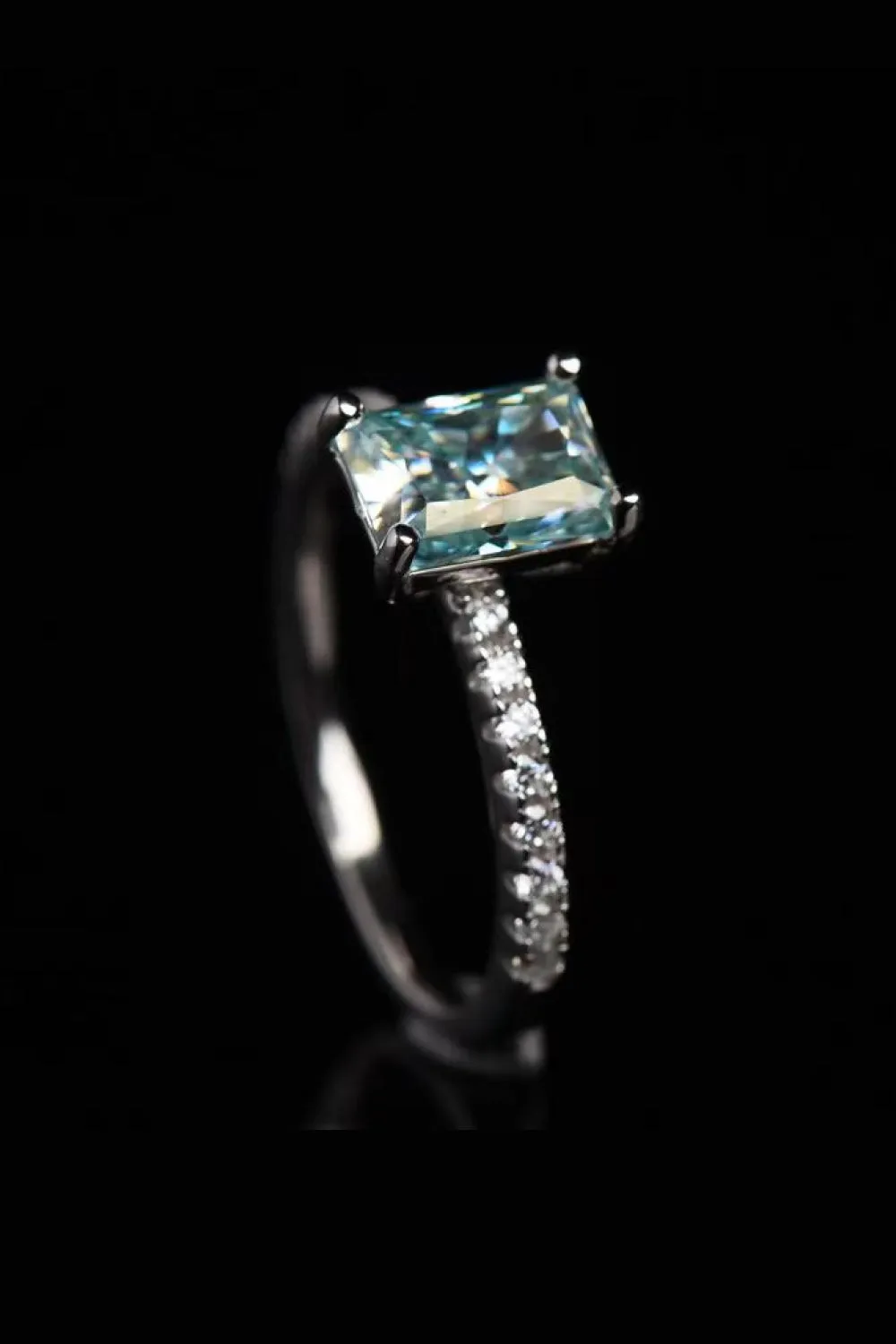 Emerald Cut Blue Diamond Simulation Engagement Ring 2 Carat Moissanite Cocktail Ring