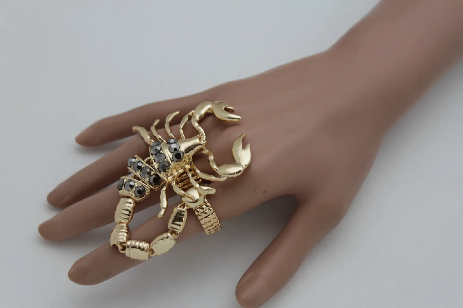 Gold Silver Metal 2 Fingers Big Scorpion Black Blue Rhinestones Elastic Band Ring