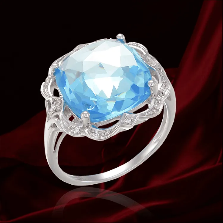 Graceful Sparkling Blue Cocktail Ring