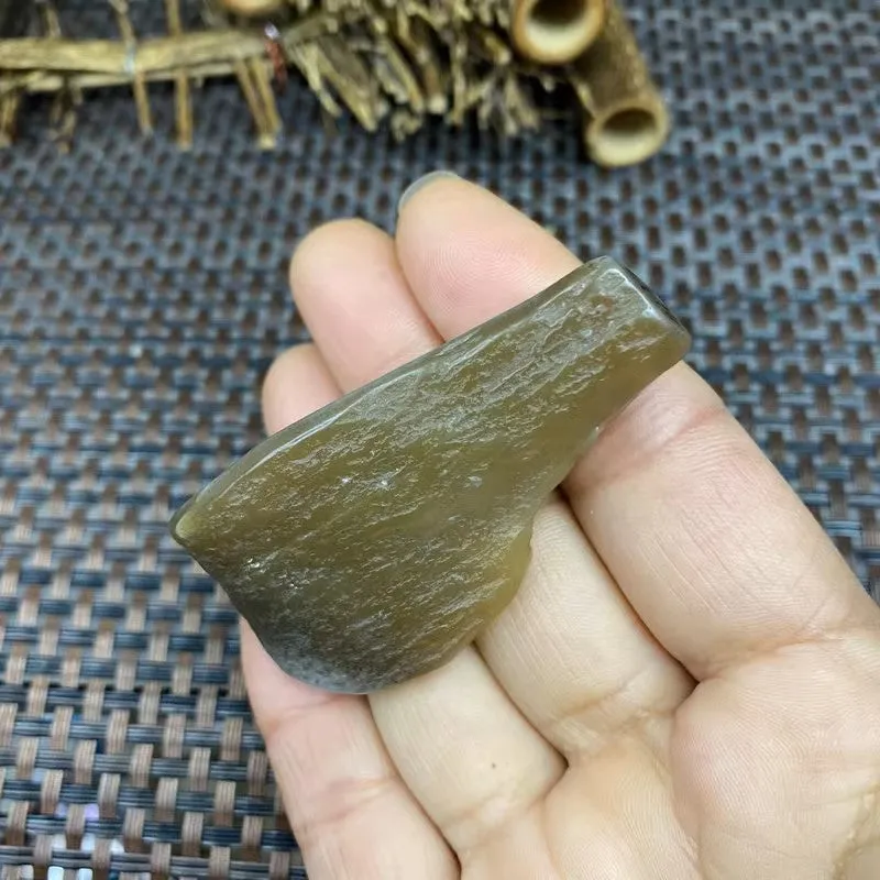 Natural Hetian Jade Rough Nephrite Raw (36g,5.9X3.1X1.6cm)