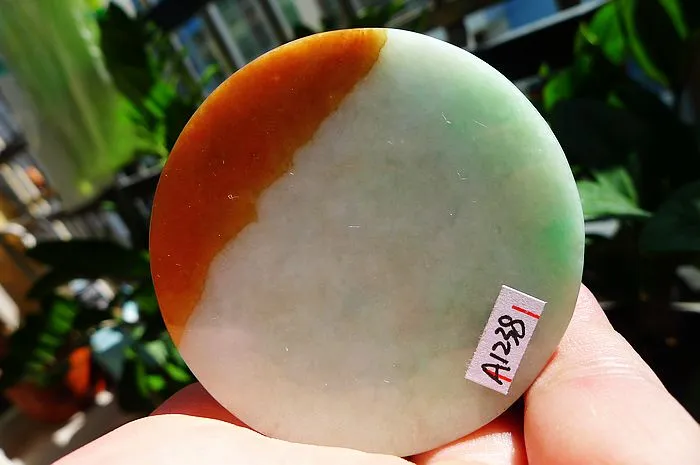 Natural Jade Rough Jadeite Raw (113g,5.5X1.45cm)