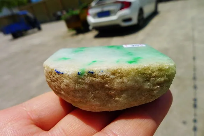 Natural Jade Rough Jadeite Raw (126g,5.1X3.8X2.4cm)