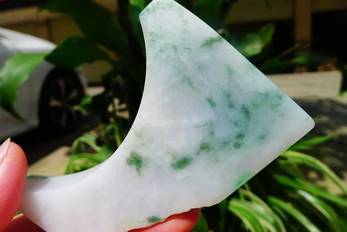 Natural Jade Rough Jadeite Raw (141g,9X5.7X1.6cm)