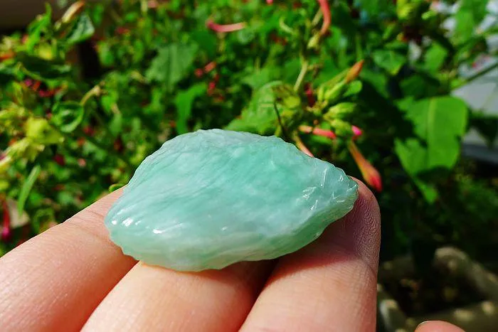 Natural Jade Rough Jadeite Raw (20g,4X3.8X0.8cm)