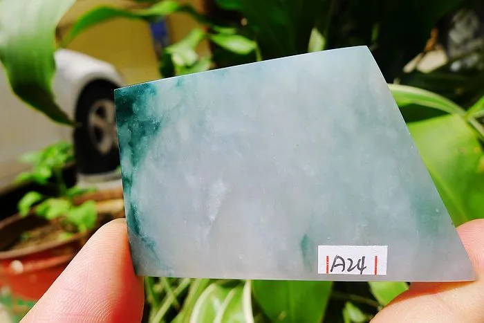 Natural Jade Rough Jadeite Raw (39g,6.3X4.1X0.5cm)