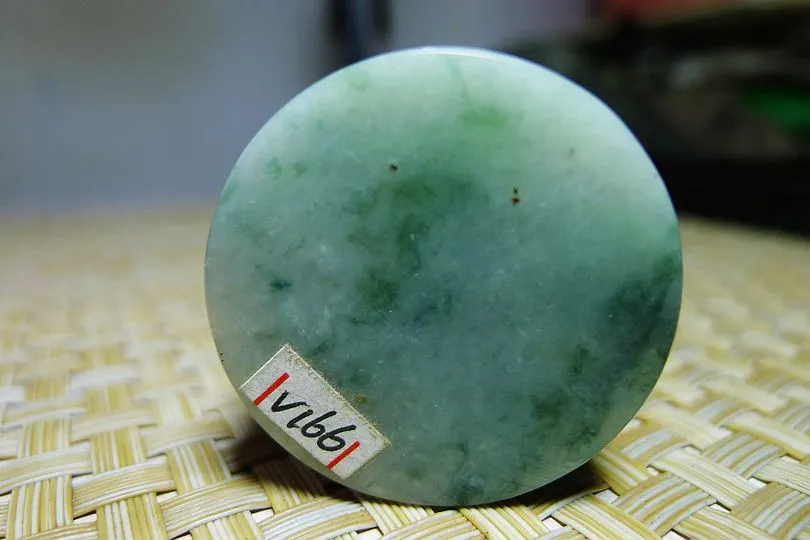 Natural Jade Rough Jadeite Raw (47g,3.7X3.7X1.25cm)