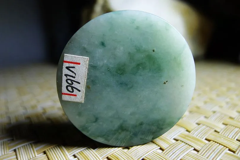 Natural Jade Rough Jadeite Raw (47g,3.7X3.7X1.25cm)