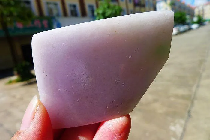 Natural Jade Rough Jadeite Raw (64g,5.8X4.3X1.1cm)