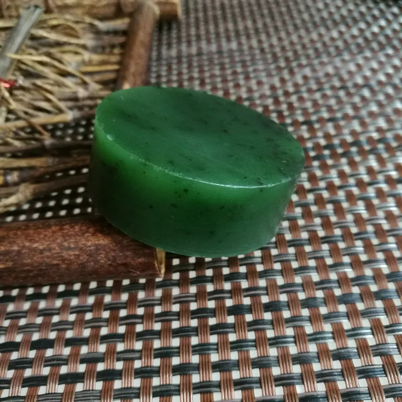 Natural Kunlun Jade Rough Nephrite Raw (102g, 4.9X1.8cm)