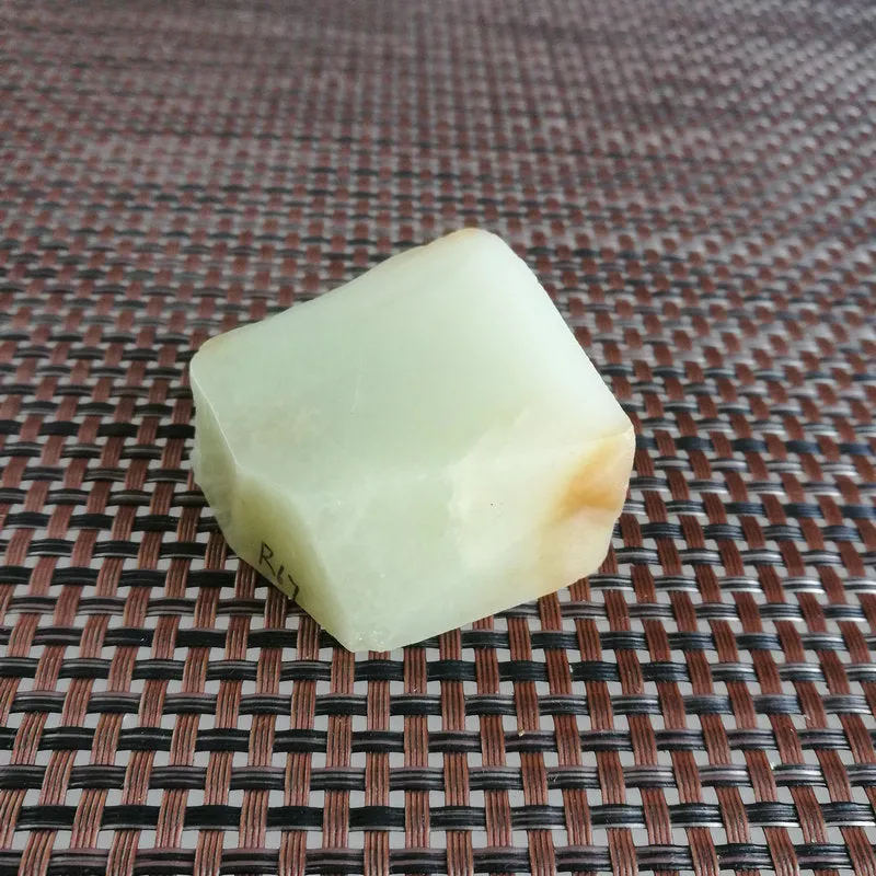 Natural Kunlun Jade Rough Nephrite Raw (102g,4.3X4X2.5cm)