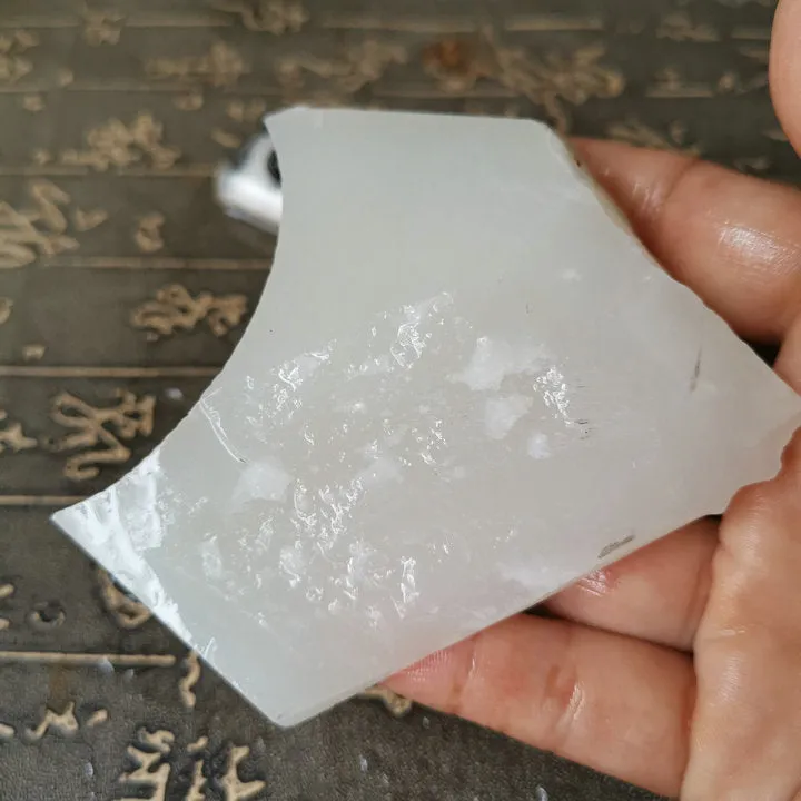 Natural Kunlun Jade Rough Nephrite Raw (146g, 7.5X7X2cm)