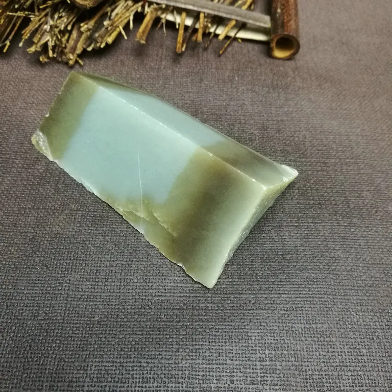 Natural Kunlun Jade Rough Nephrite Raw (166g,8.5X5.4X5cm)