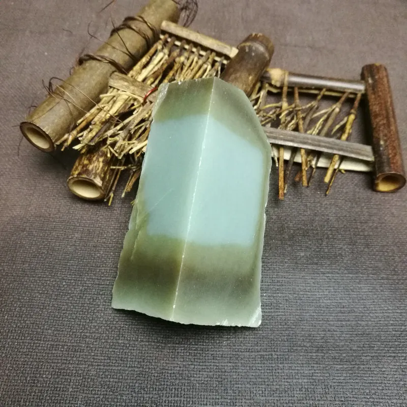 Natural Kunlun Jade Rough Nephrite Raw (166g,8.5X5.4X5cm)