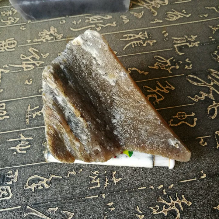 Natural Kunlun Jade Rough Nephrite Raw (223g, 9X5X5cm)