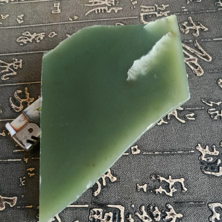 Natural Kunlun Jade Rough Nephrite Raw (274g, 9X7.5X1.4cm)