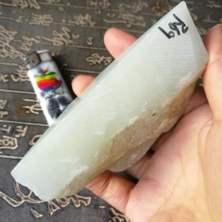 Natural Kunlun Jade Rough Nephrite Raw (291g, 10X5X4.5cm)