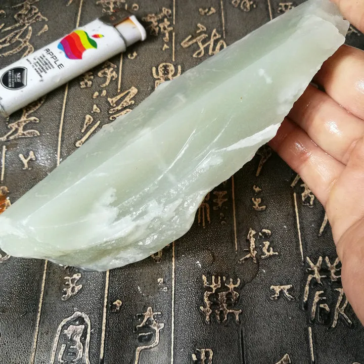 Natural Kunlun Jade Rough Nephrite Raw (339g, 16X6X3cm)