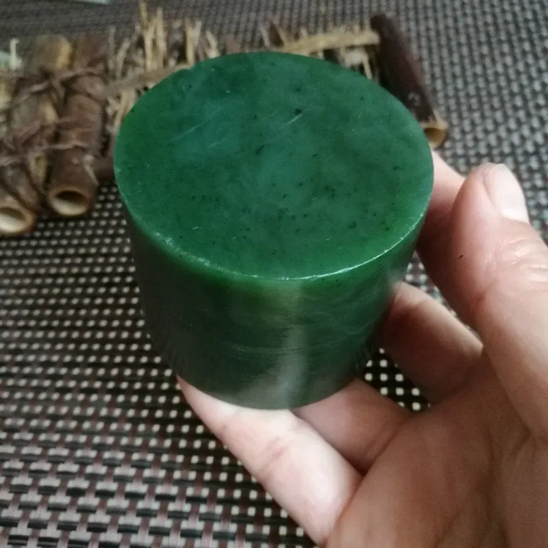 Natural Kunlun Jade Rough Nephrite Raw (378g, 4.6X5.9cm)