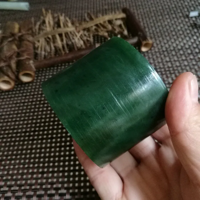 Natural Kunlun Jade Rough Nephrite Raw (378g, 4.6X5.9cm)