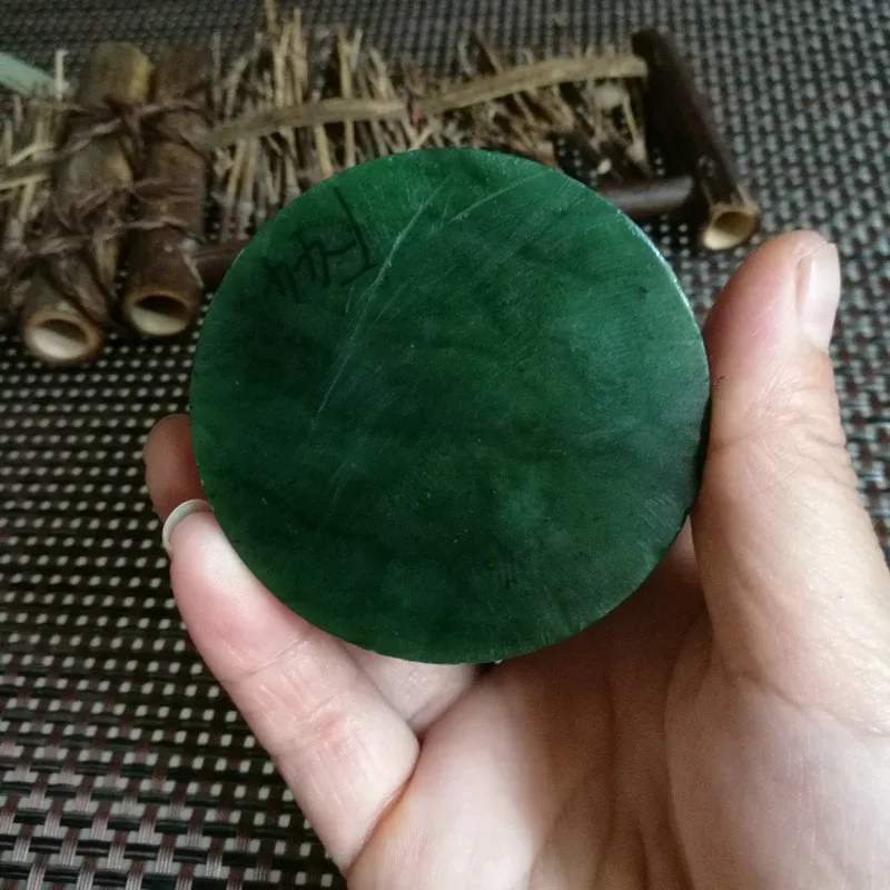 Natural Kunlun Jade Rough Nephrite Raw (378g, 4.6X5.9cm)