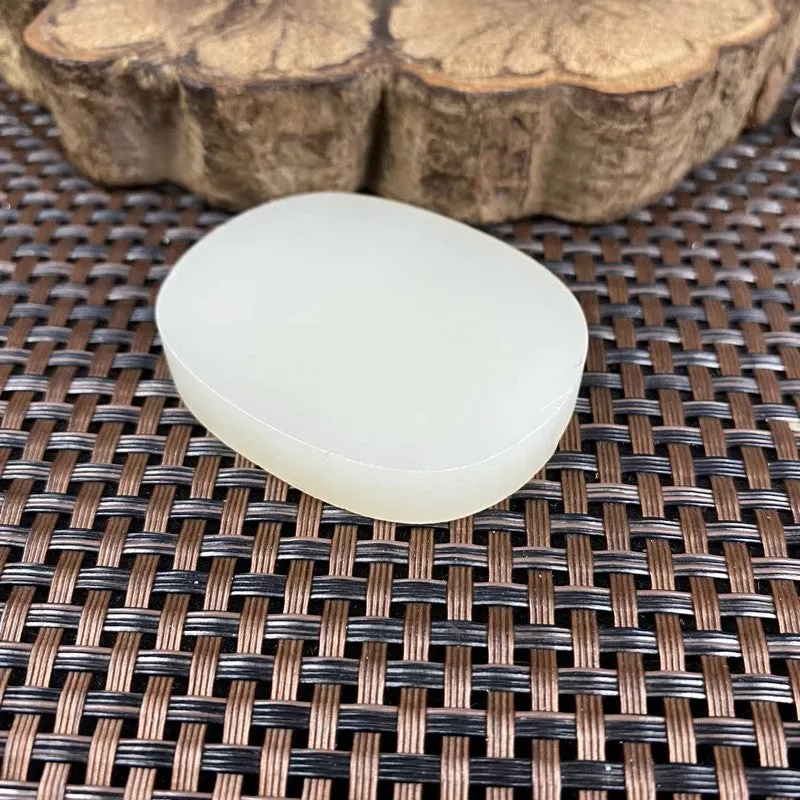 Natural Kunlun Jade Rough Nephrite Raw (44g,5.0X4.0X0.9cm)