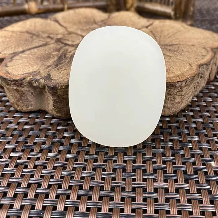 Natural Kunlun Jade Rough Nephrite Raw (44g,5.0X4.0X0.9cm)