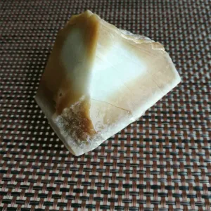 Natural Kunlun Jade Rough Nephrite Raw (524g, 7X6X3.5cm)