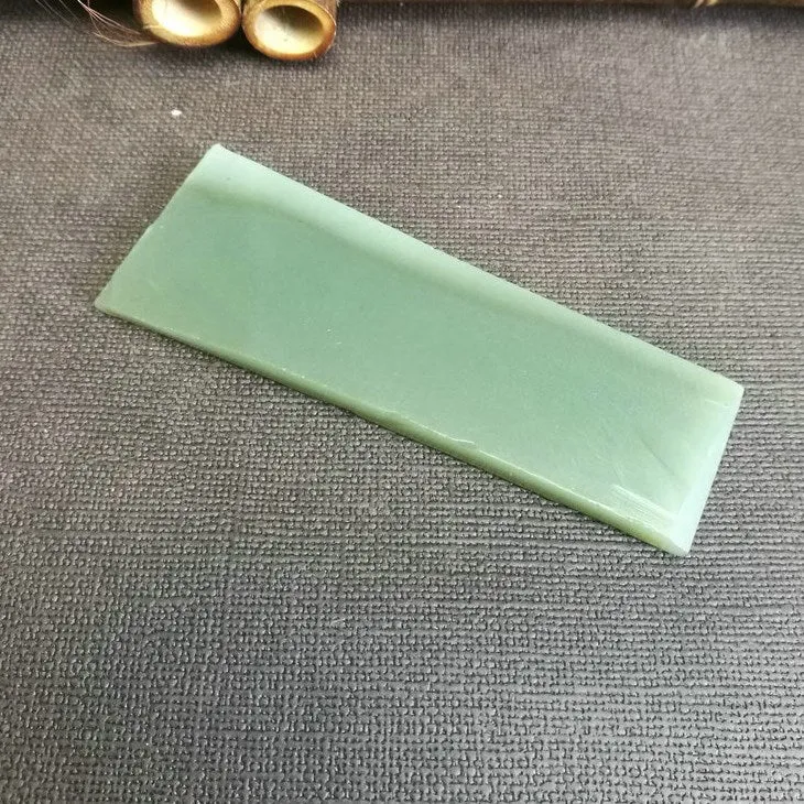 Natural Kunlun Jade Rough Nephrite Raw (61g,9.5X3.2X0.8cm)