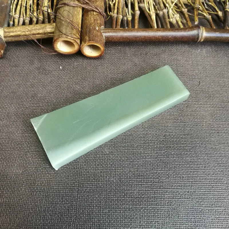 Natural Kunlun Jade Rough Nephrite Raw (61g,9.5X3.2X0.8cm)