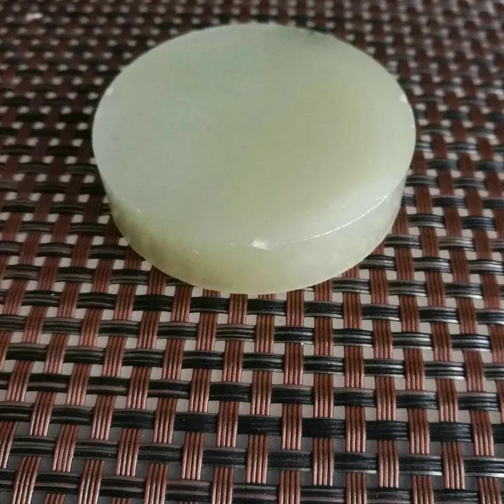 Natural Kunlun Jade Rough Nephrite Raw (65g,4.9X1.2cm)