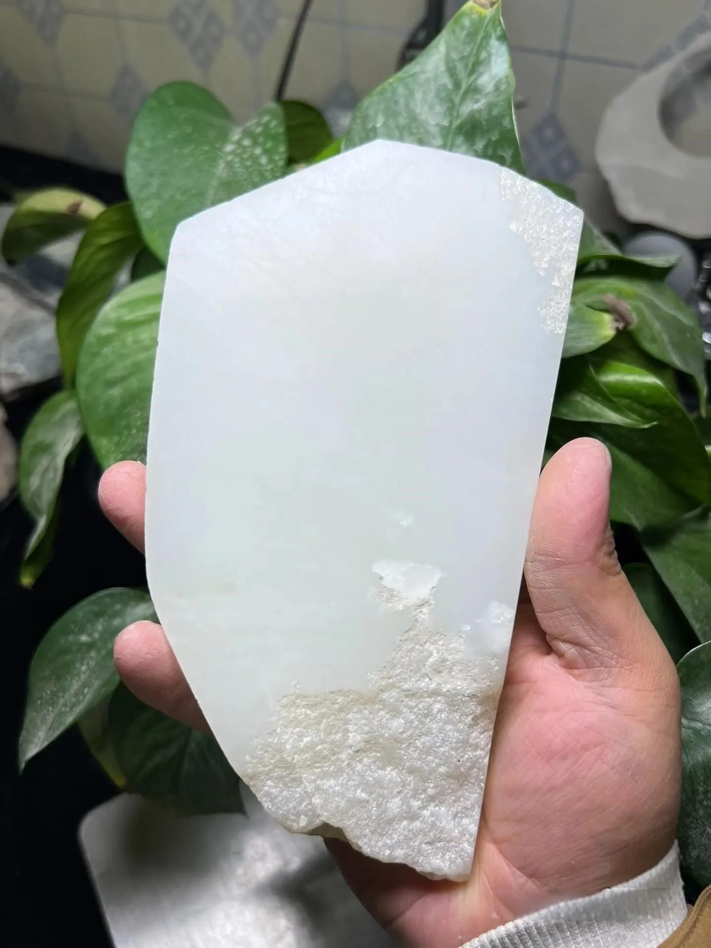 Natural Kunlun Jade Rough Nephrite Raw (800g,17X10X2.2cm)