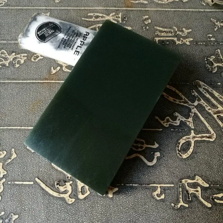 Natural Kunlun Jade Rough Nephrite Raw (80g, 7X4X0.9cm)