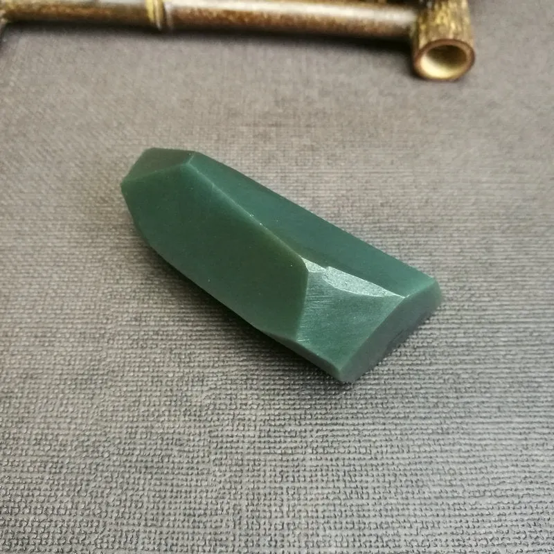 Natural Kunlun Jade Rough Nephrite Raw (85g,6.5X3.5X2.3cm)