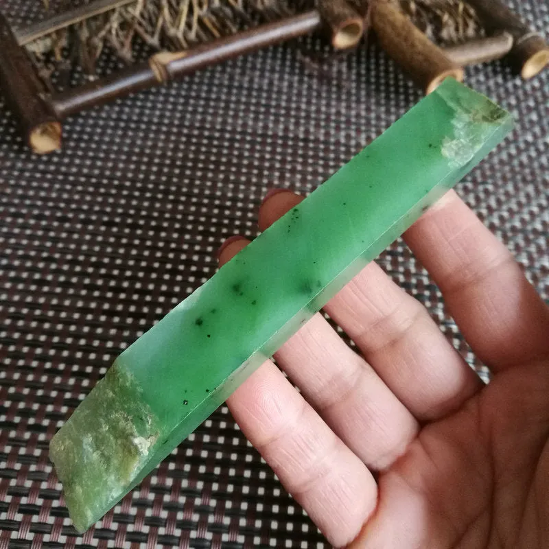 Natural Siberian Jade Rough Nephrite Raw (63g, 13x1.9x1cm)