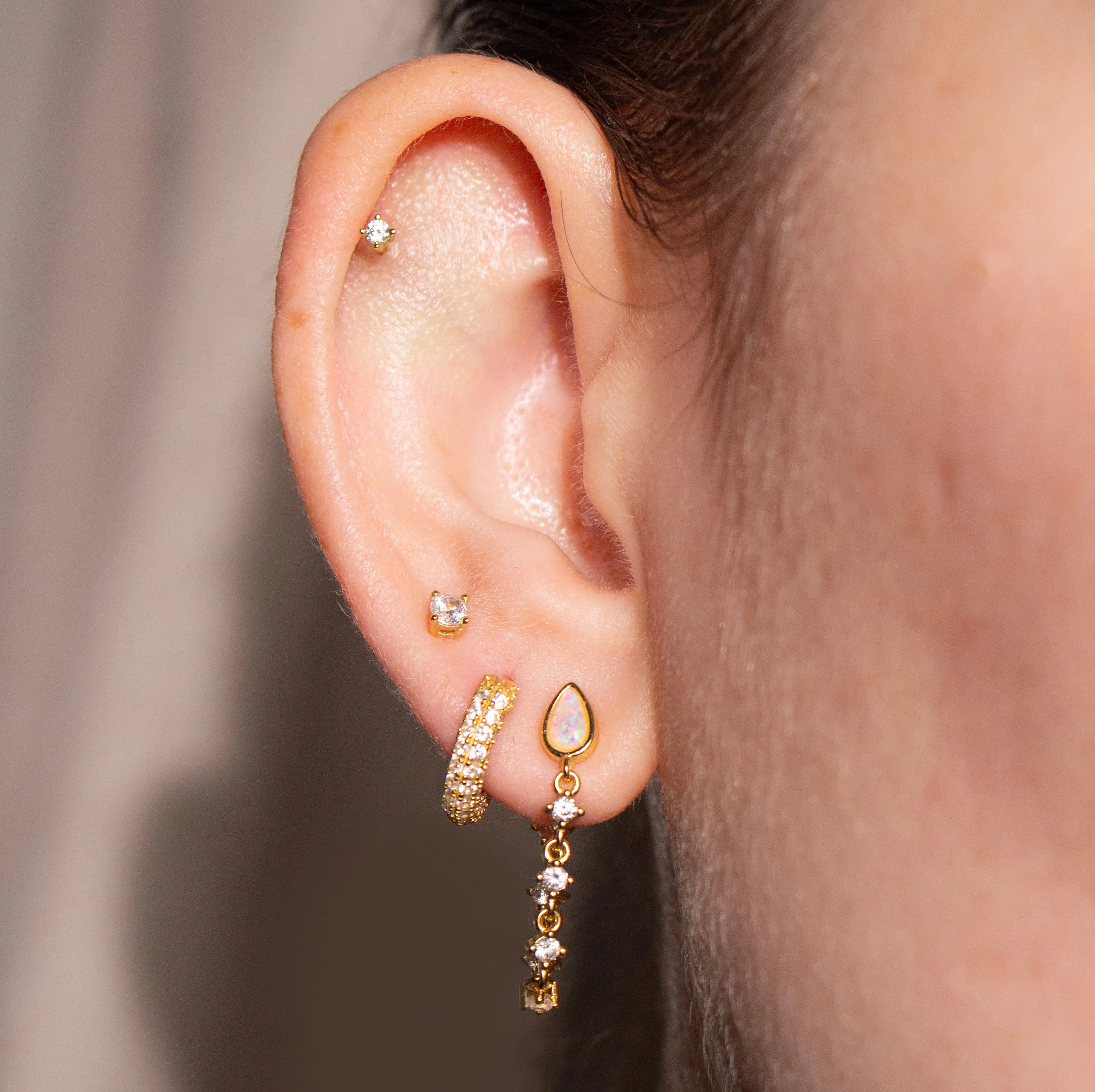 PETITE CZ STUDS 3MM GOLD