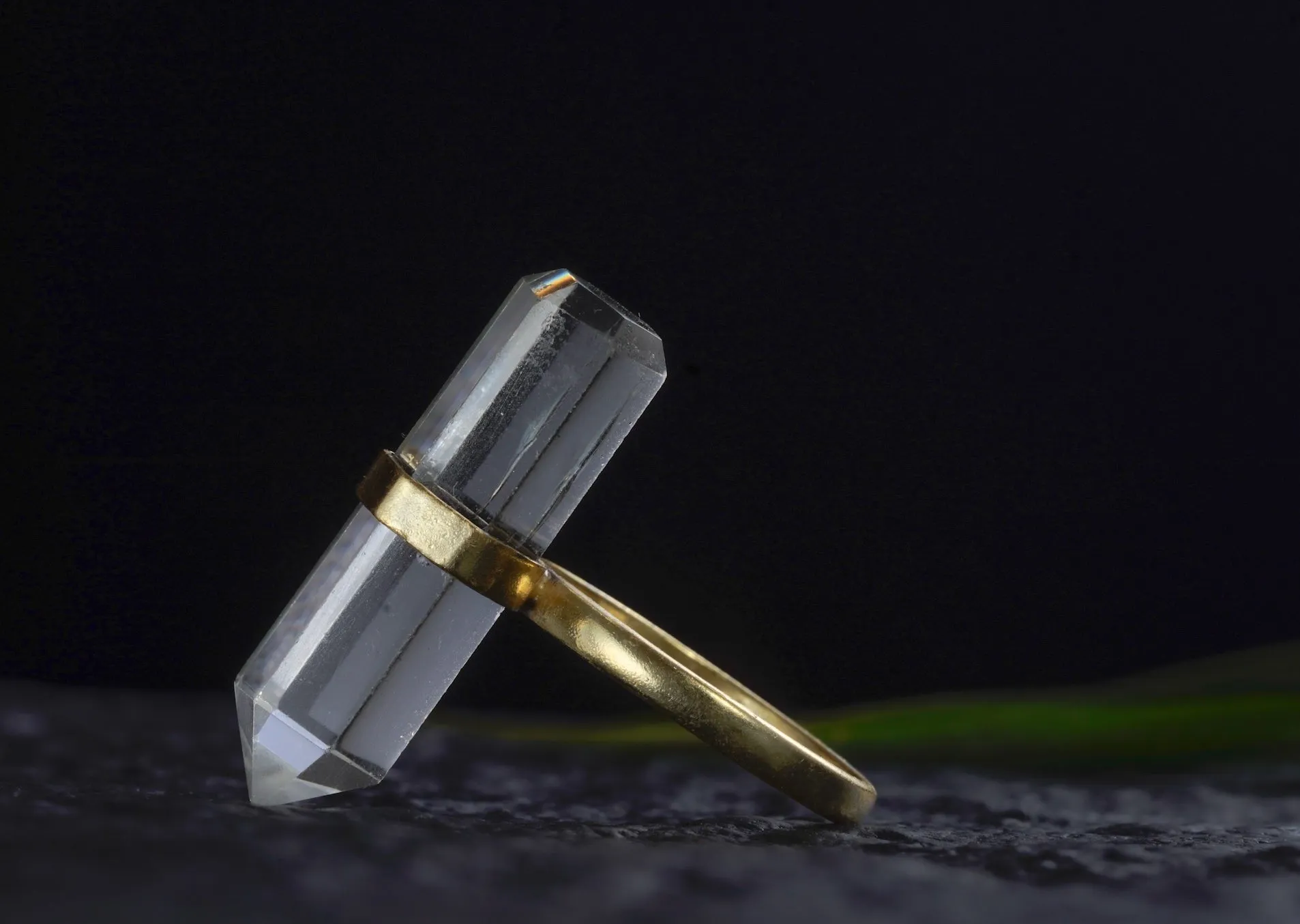 Ring ~ RAW CRYSTAL ~ Bergkristall