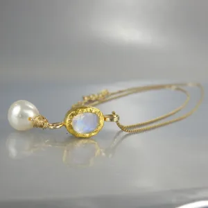 Solid Gold Moonstone Pearl Necklace