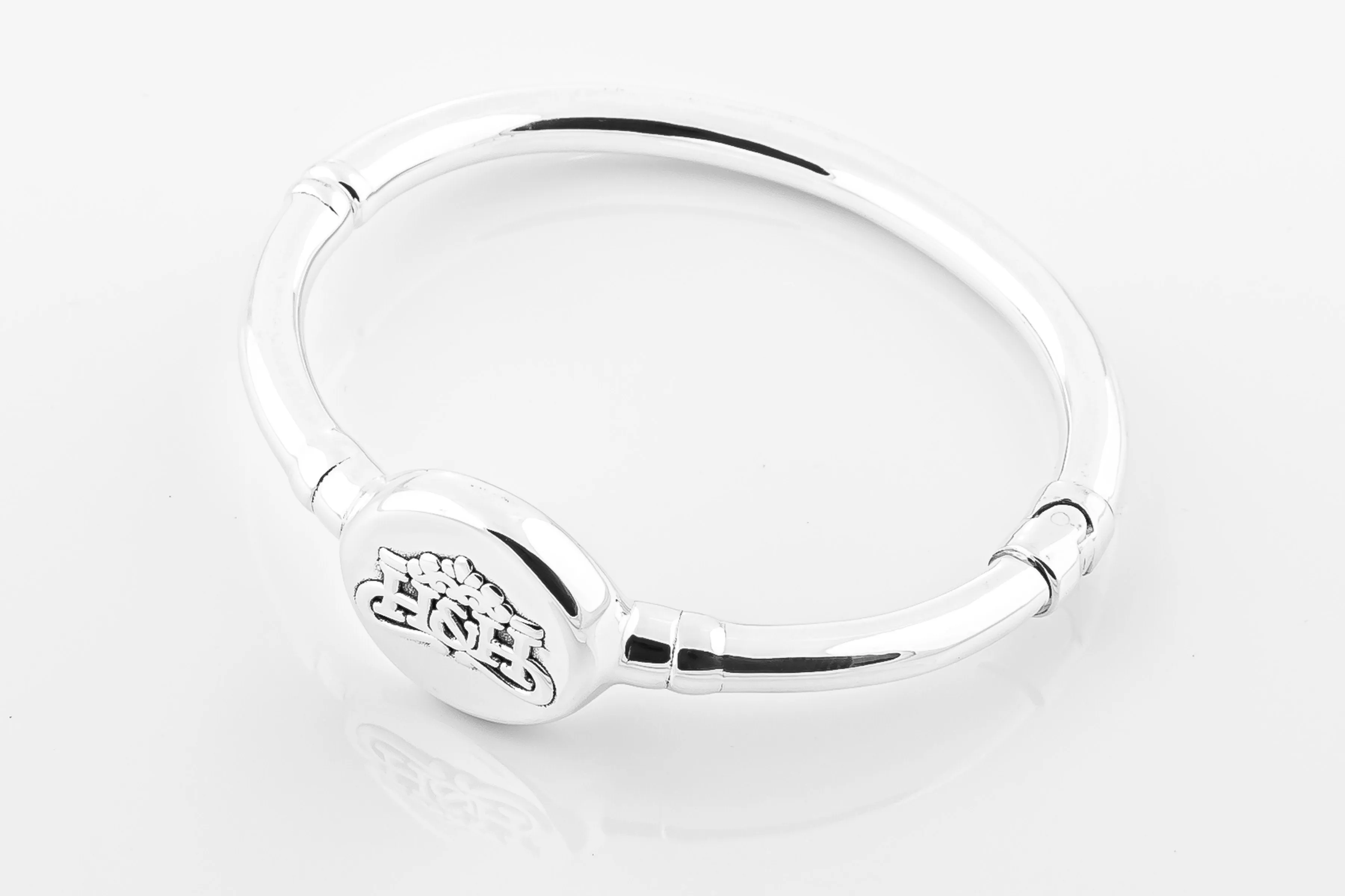 SS22 H&H Logo Hinged Bangle