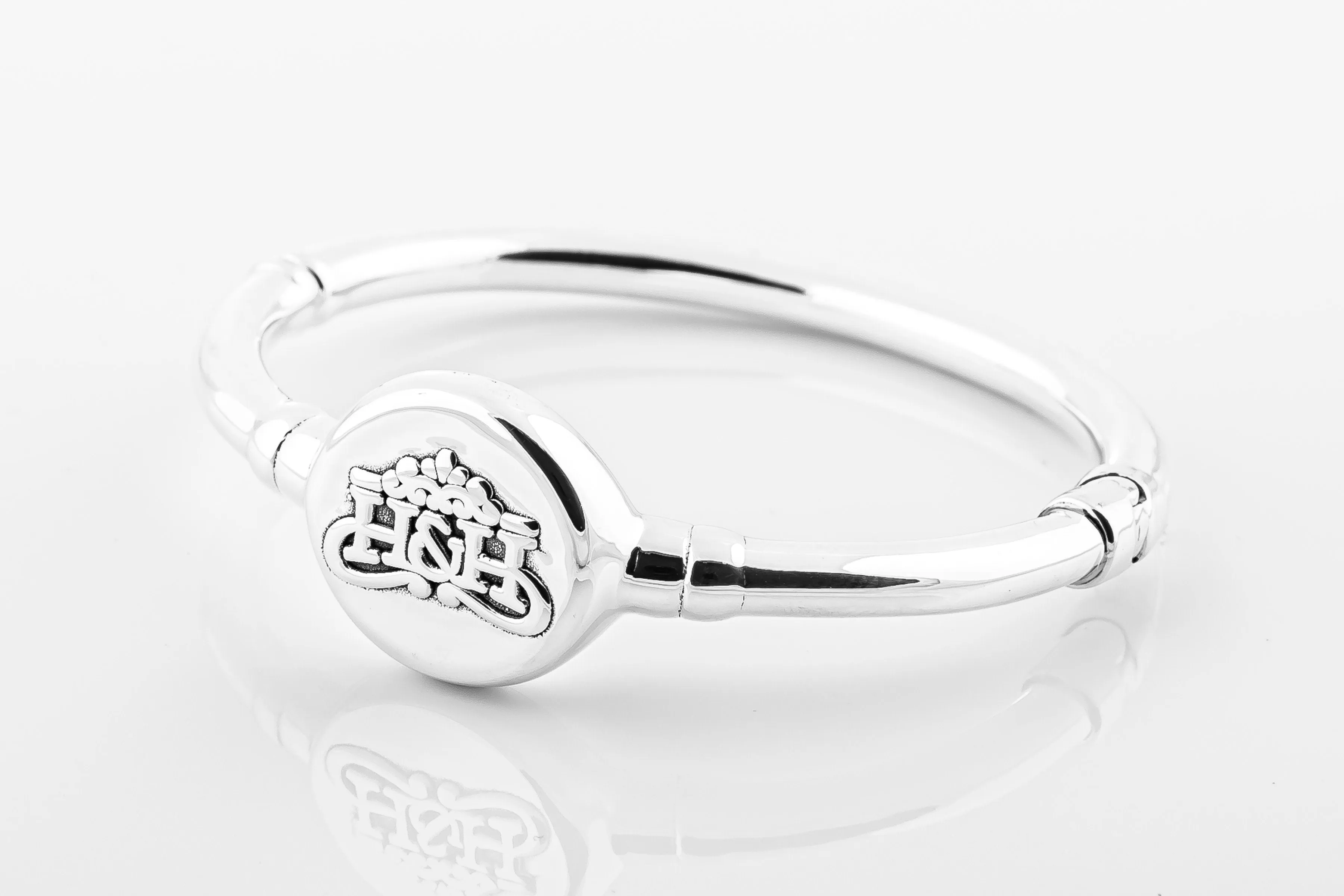 SS22 H&H Logo Hinged Bangle