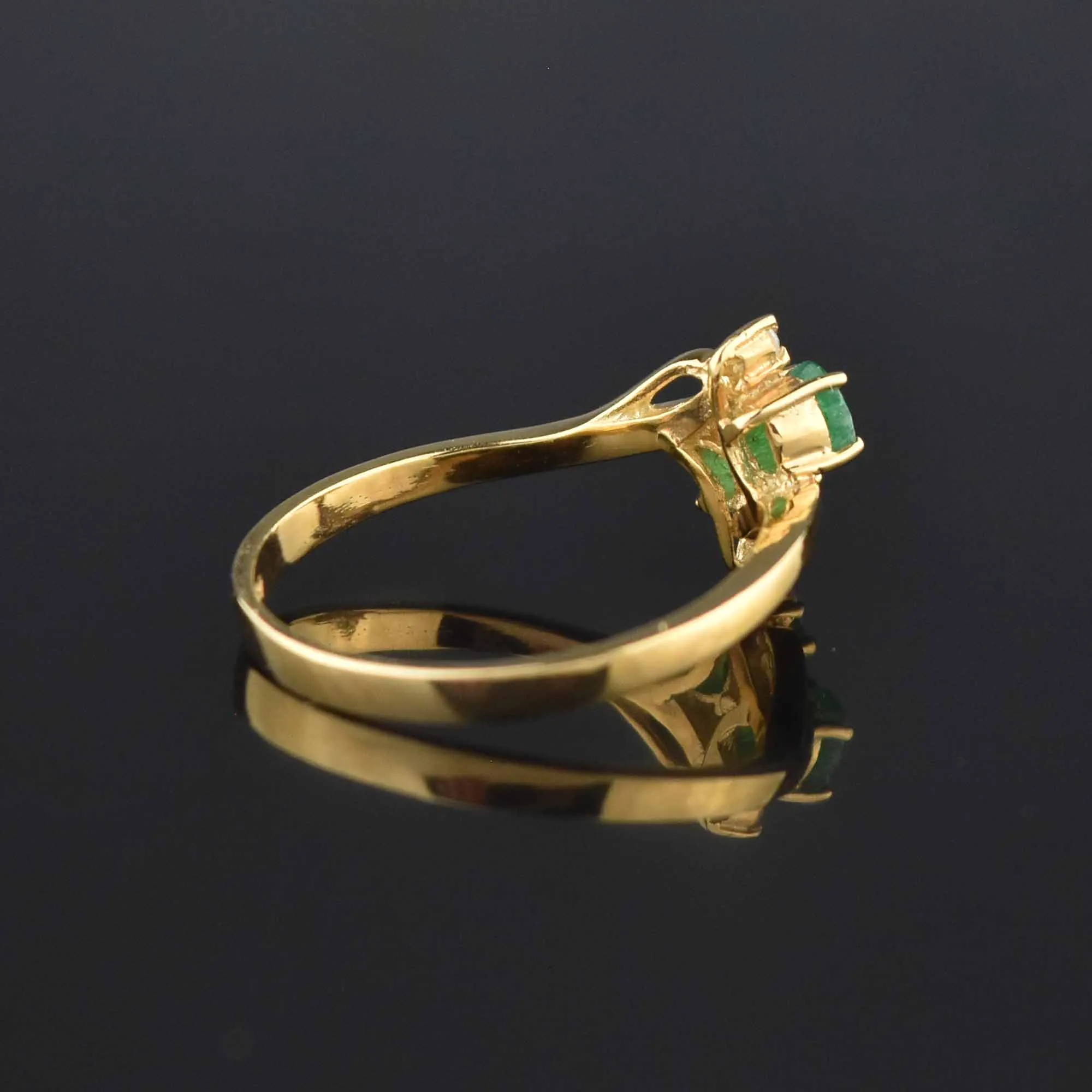 Vintage 14K Gold Emerald Diamond Bypass Ring, Sz 6.25